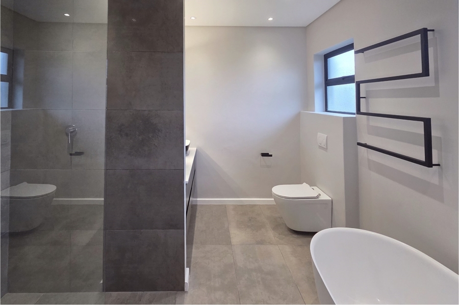 3 Bedroom Property for Sale in Country Club Western Cape
